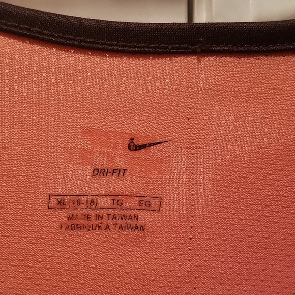 Nike Dri-Fit long sleeve tee - Picture 2 of 4